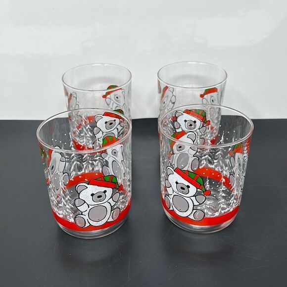 Vintage set of 4 Christmas cup - Picture 1 of 2